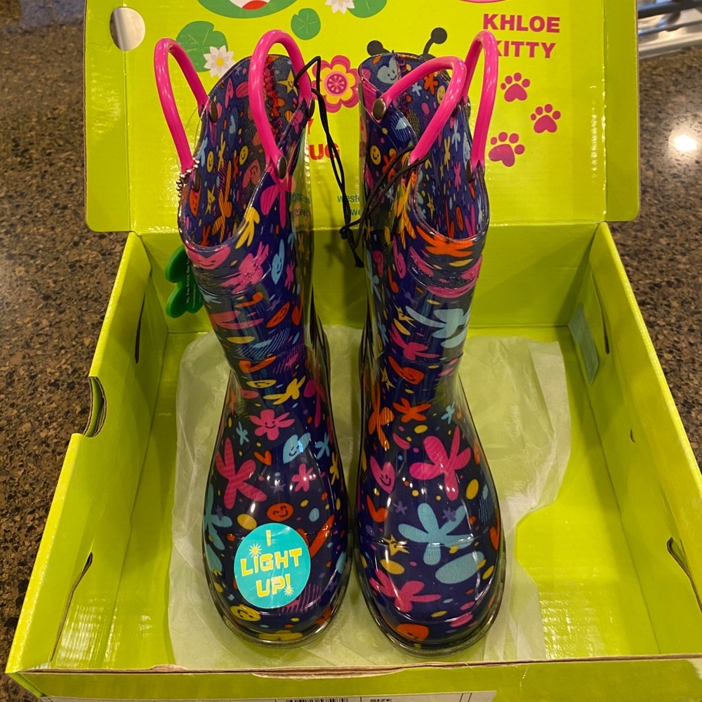 Western Chief Light Up Rainboots, NWT, Toddler 11